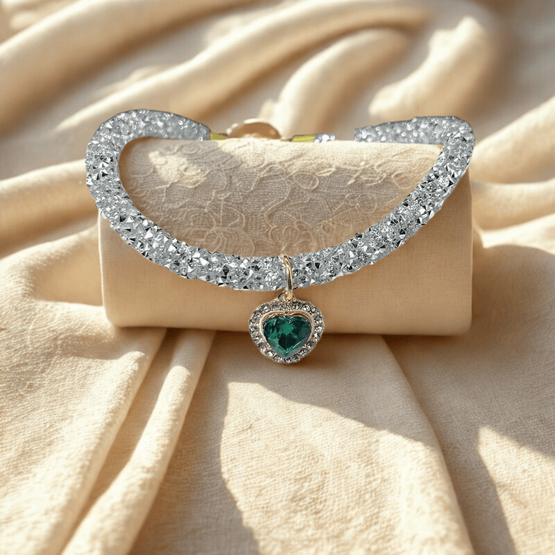 Halsbandschmuck für Katzen & Hunde – mit Kristallanhänger – Katzenhalsband – MVM