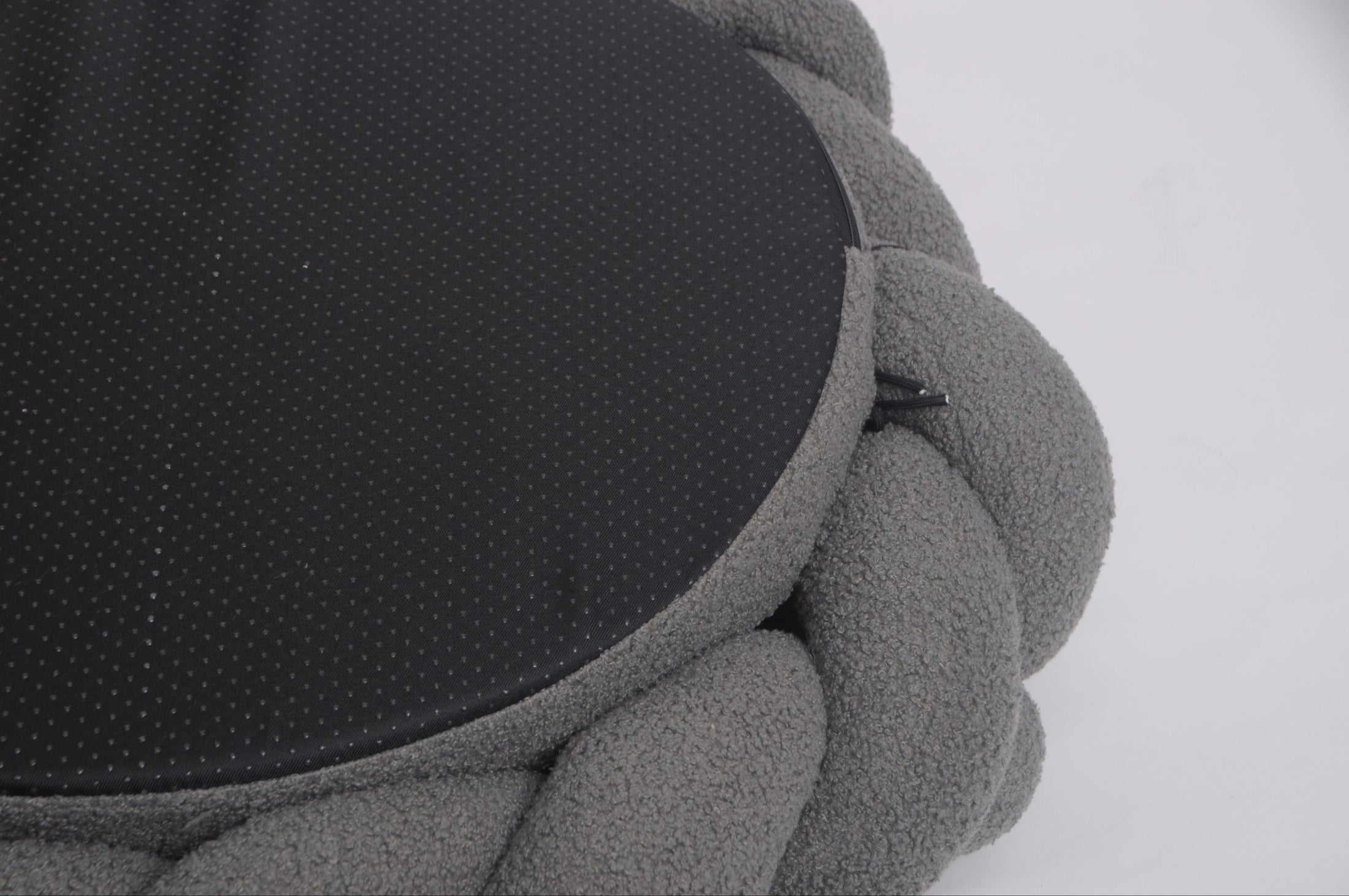 Hundebett geflochten waschbar – abnehmbarer Bezug mit Reißverschluss